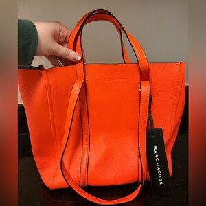 Marc Jacobs Orange Tote Bag in Pebble Leather